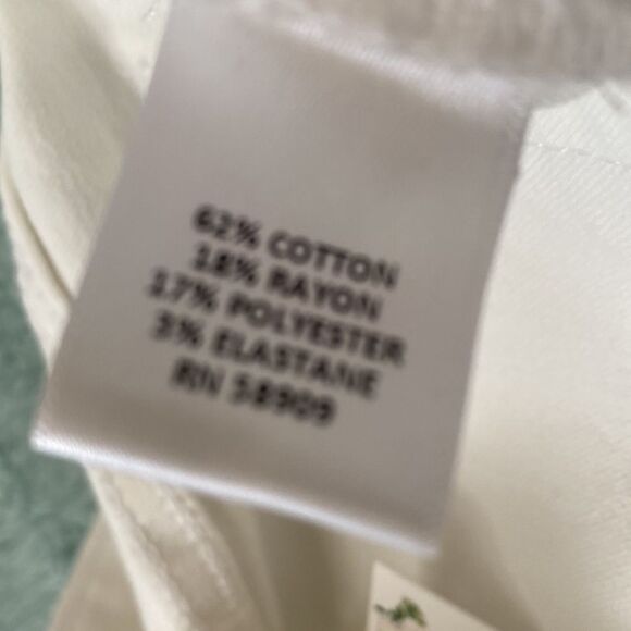 Chelsea & Violet Crop White Jeans - Picture 3 of 8